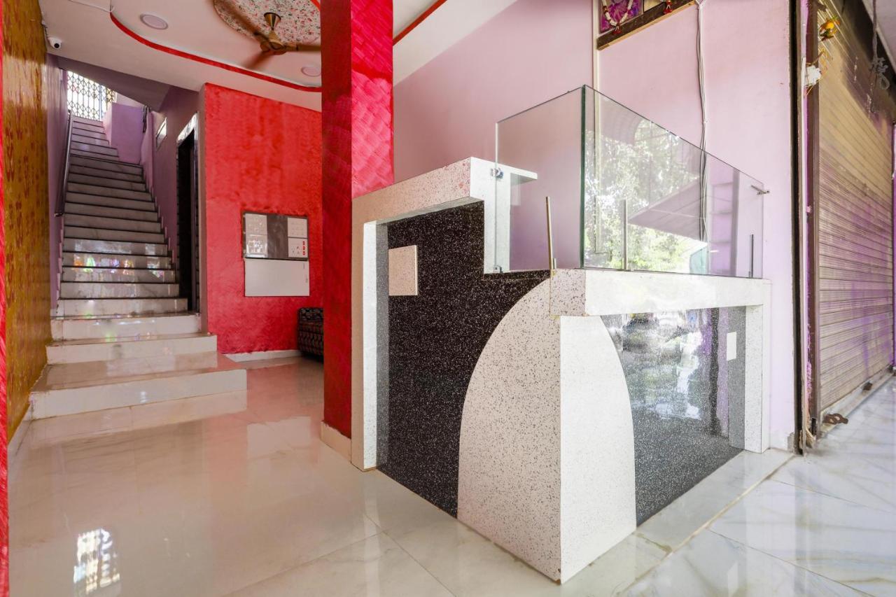 Oyo 45752 Hotel Sb Palace Godarpura Exterior photo